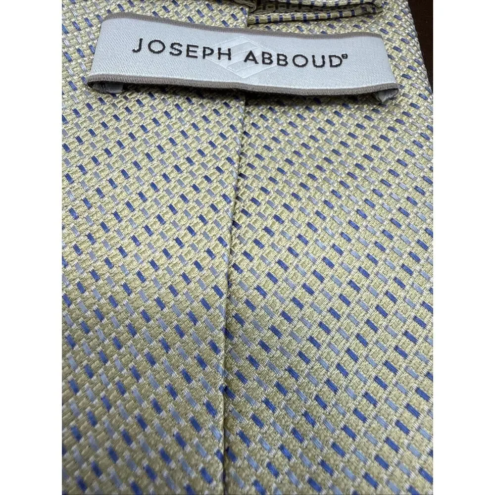 Joseph Abboud Men's 100% Silk Tie ITALY Champagne Geometric Basket weave Woven